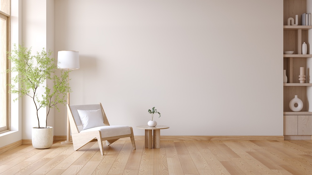 Wohnzimmer mit schöner minimalistischer Einrichtung