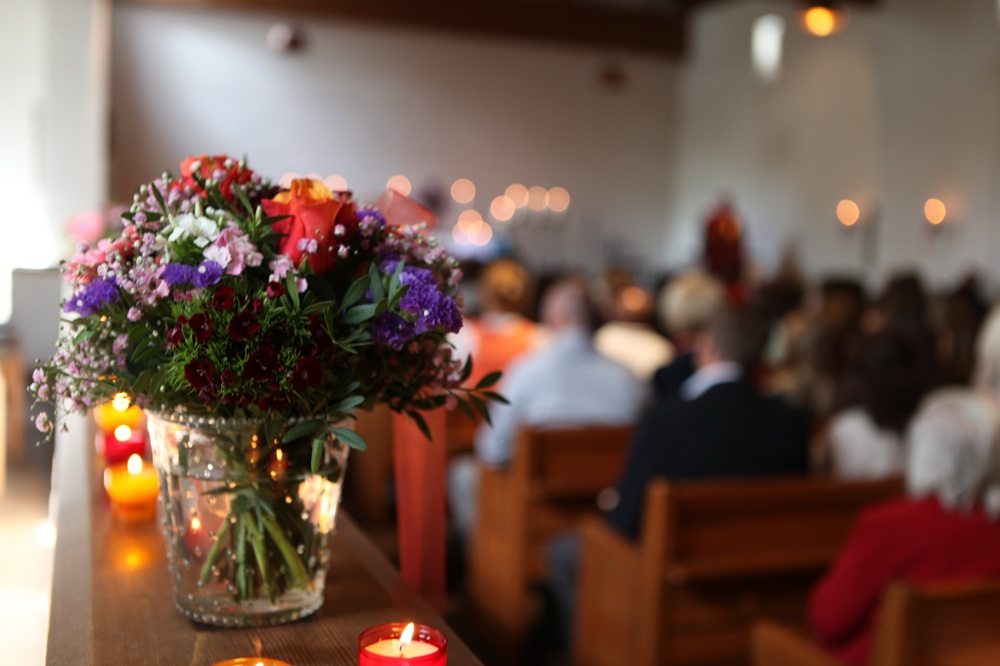 Blumenschmuck auf einer Beerdingung